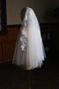 Load image into Gallery viewer, White Elegant Appliqued Bridal Veil