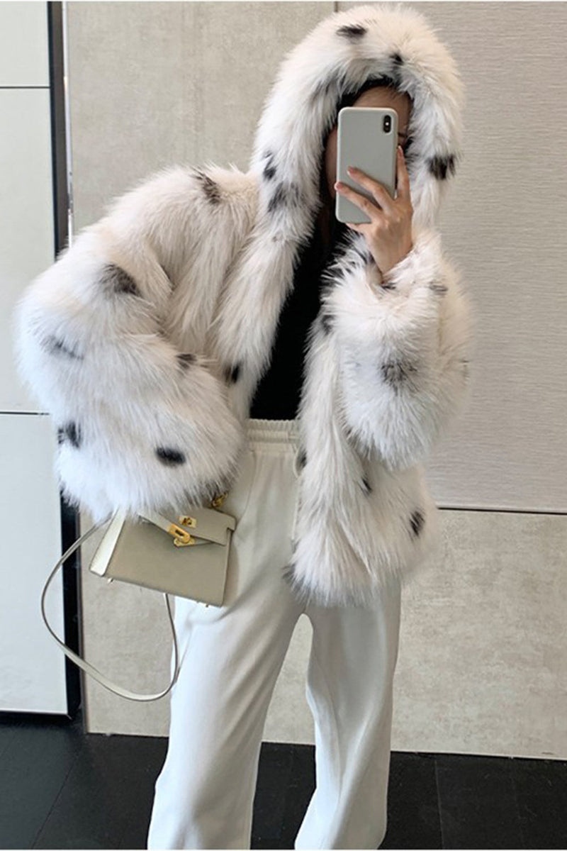 Load image into Gallery viewer, White Dotted Faux Fur Short Women&#39;s Coat