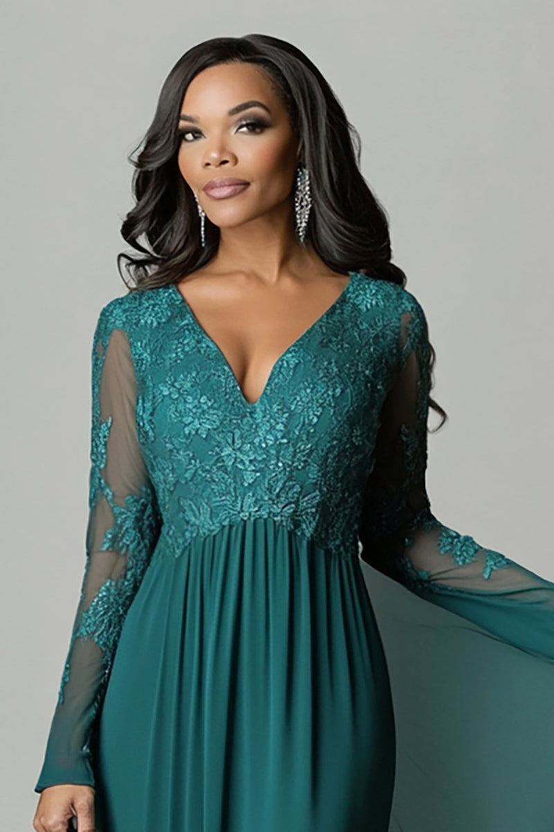 Load image into Gallery viewer, Dark Green Appliques Flare Sleeves V Neck Pleated Sheath Mother of The Bride Dress