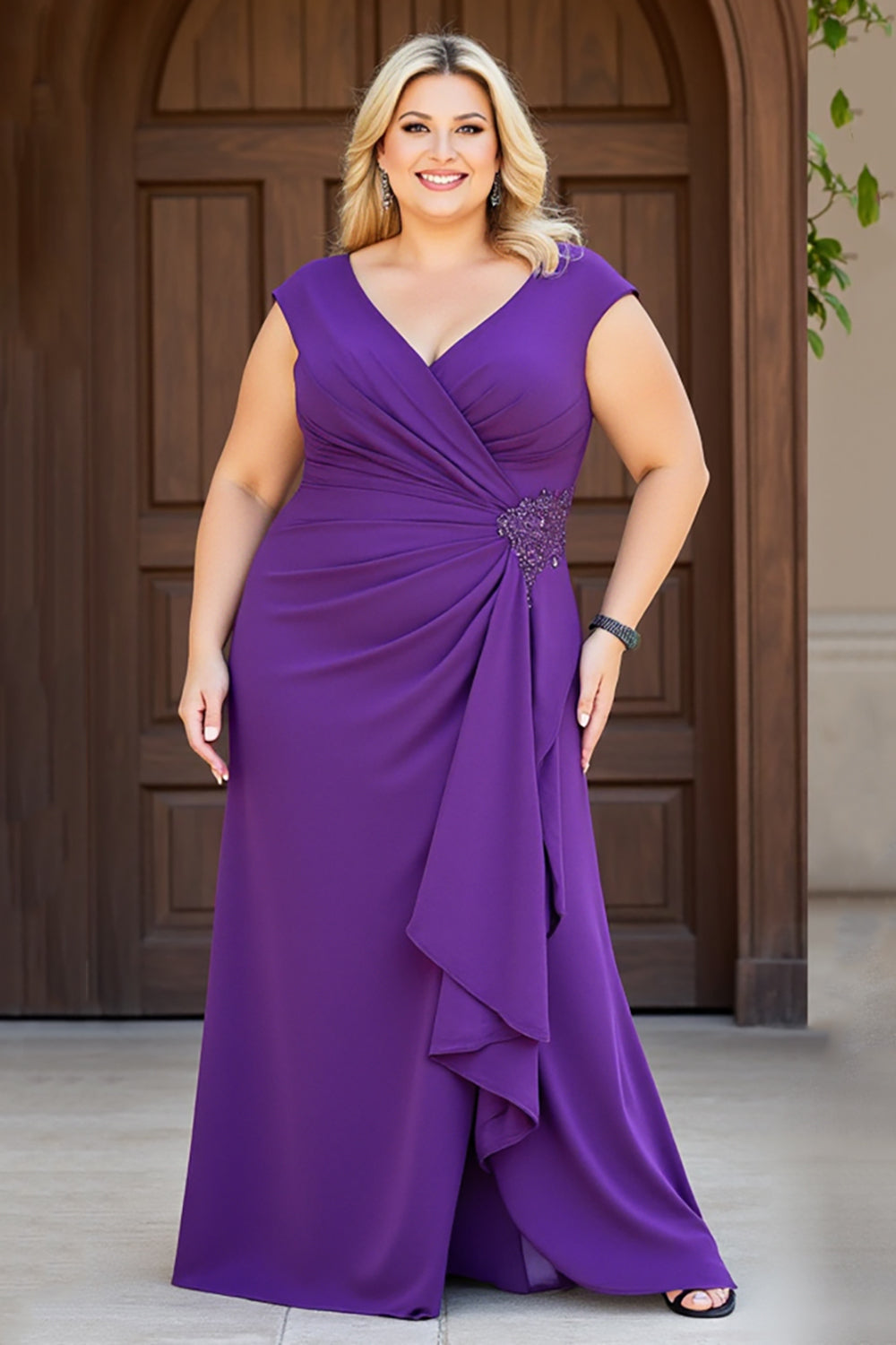 Purple Sheath V-Neck Chiffon Plus Size Mother of the Bride Dress