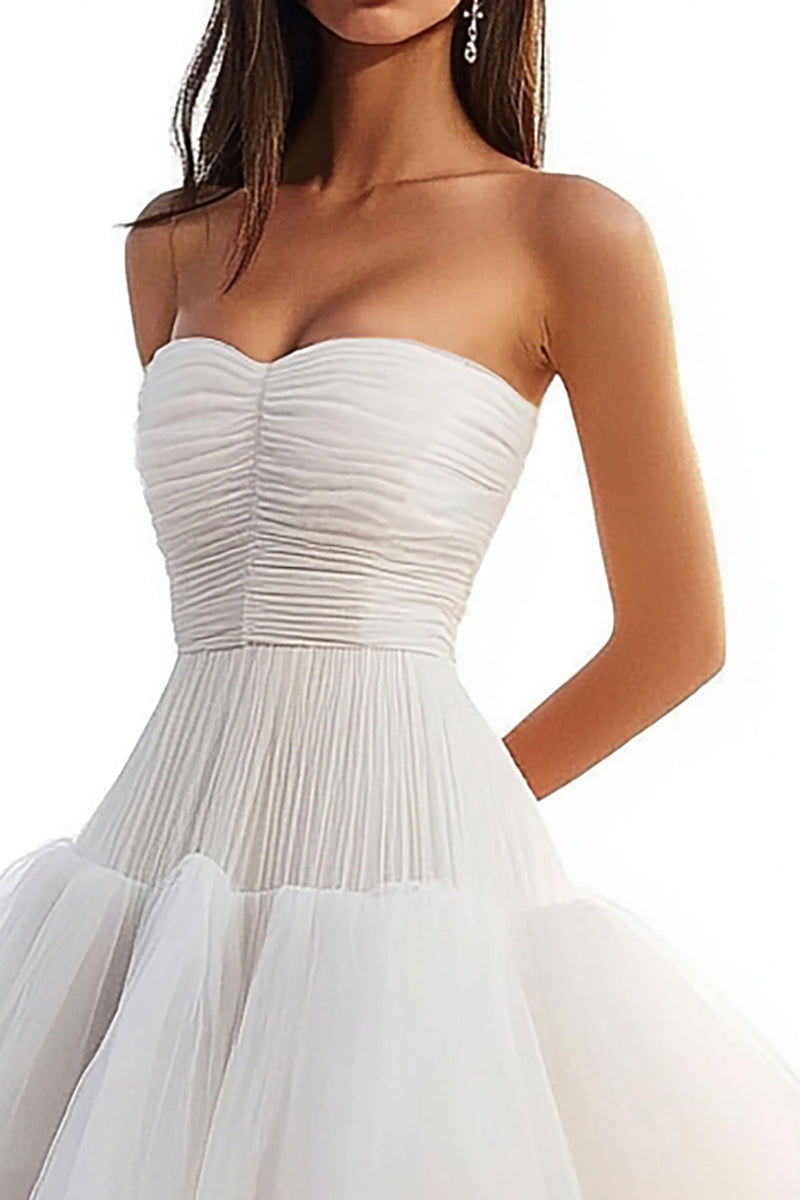 Load image into Gallery viewer, Ivory Tiered Tulle A Line Strapless Pleated Wedding Dress