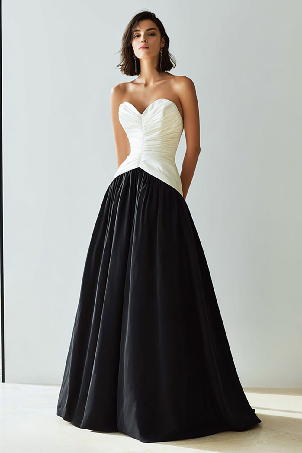 Zapaka Women Simple Black and White Taffeta Long Evening Dress A Line Sweetheart Wedding Guest Dress ZAPAKA UK Zapaka Women Simple Black and White Taffeta Long Evening Dress A Line Sweetheart Wedding Guest Dress ZAPAKA UK