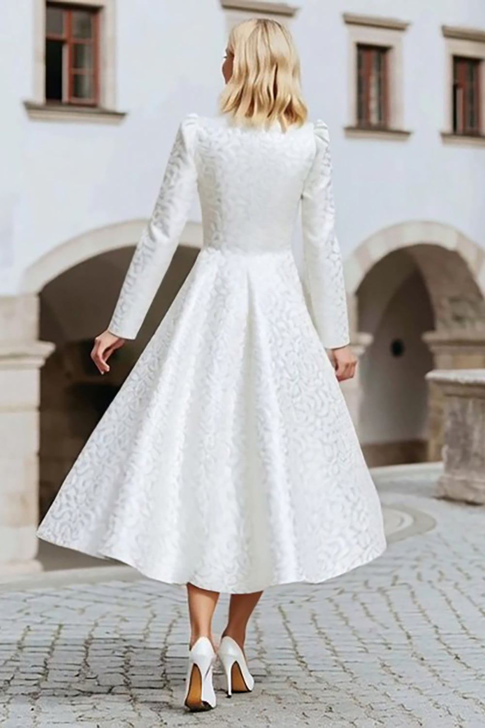 Zapaka Women Ivory A Line Jacquard Long Courthouse Wedding Dress Round Neck Wedding Reception Dress with Sleeves ZAPAKA UK Zapaka Women Ivory A Line Jacquard Long Courthouse Wedding Dress Round Neck Wedding Reception Dress with Sleeves ZAPAKA UK