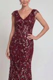 Sparkly Burgundy Sheath Cap Sleeves Long Mother of the Bride Dress with Sequins