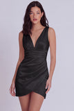 Ivory Bodycon V-Neck Ruched Short Graduation Dress