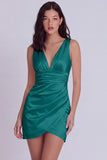 Ivory Bodycon V-Neck Ruched Short Graduation Dress