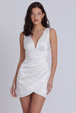 Ivory Bodycon V-Neck Ruched Short Graduation Dress