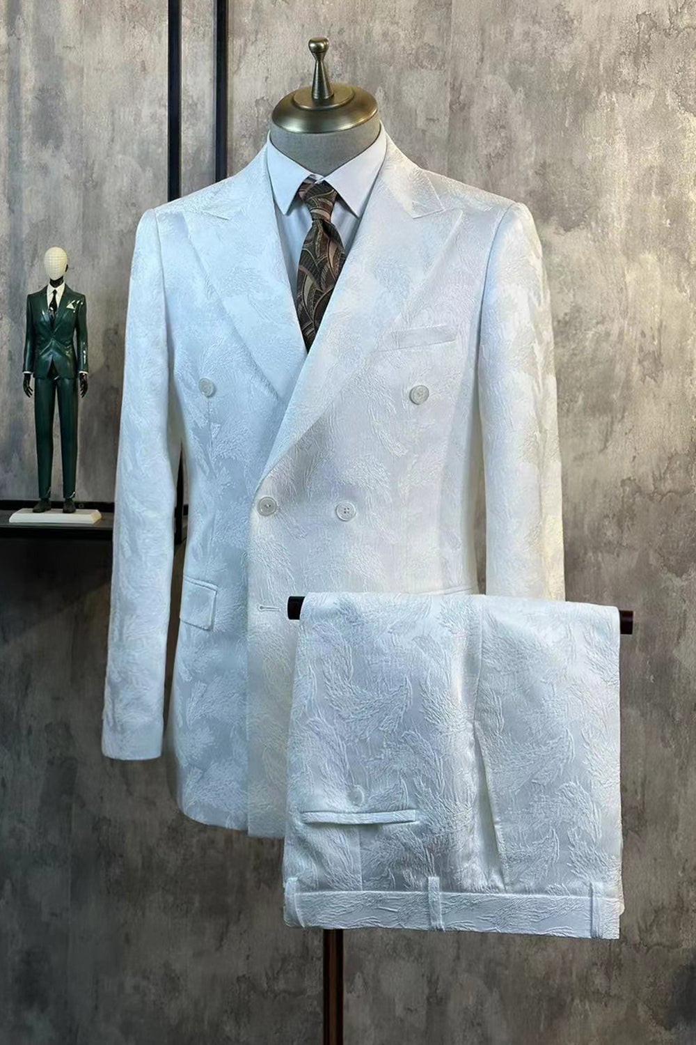 White Peak Lapel Jacquard 2 Piece Men's Suits