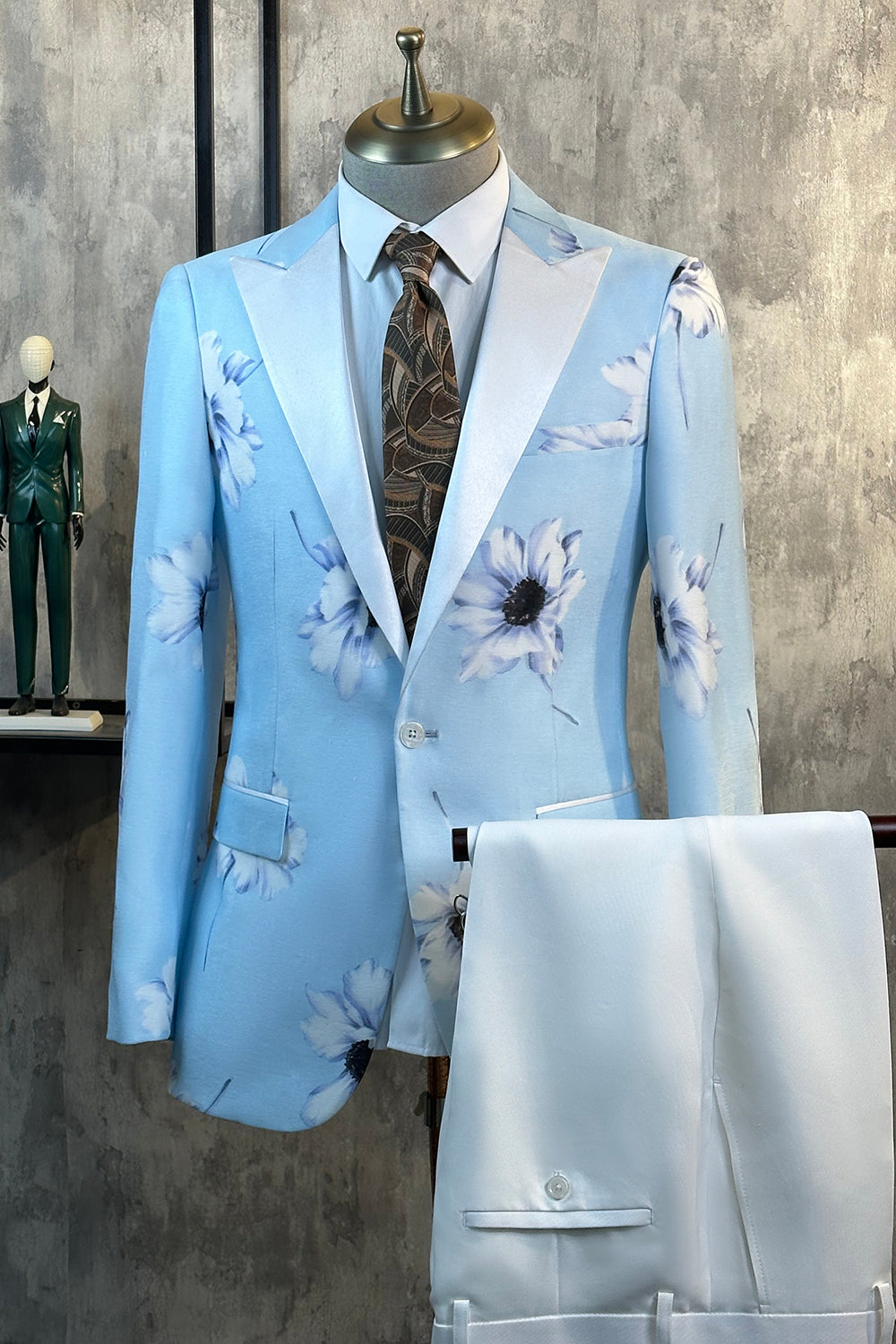 Light Blue Floral Peak Lapel 2 Piece Men's Suits