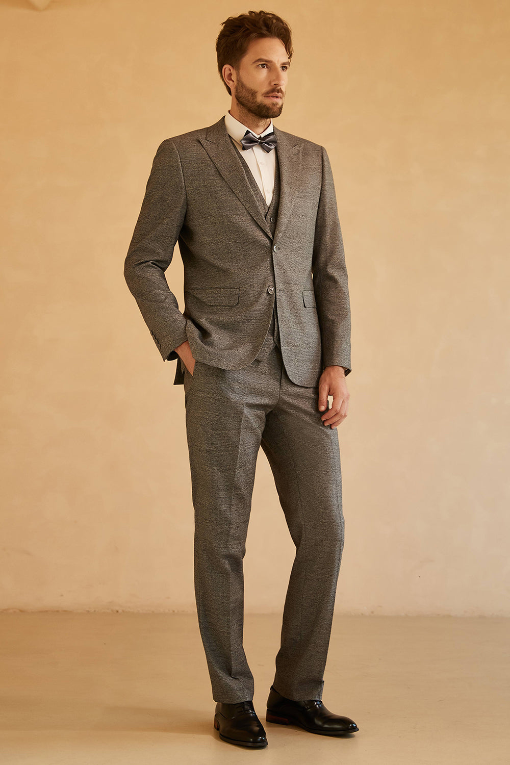 Grey Peak Lapel Men Wedding Suit