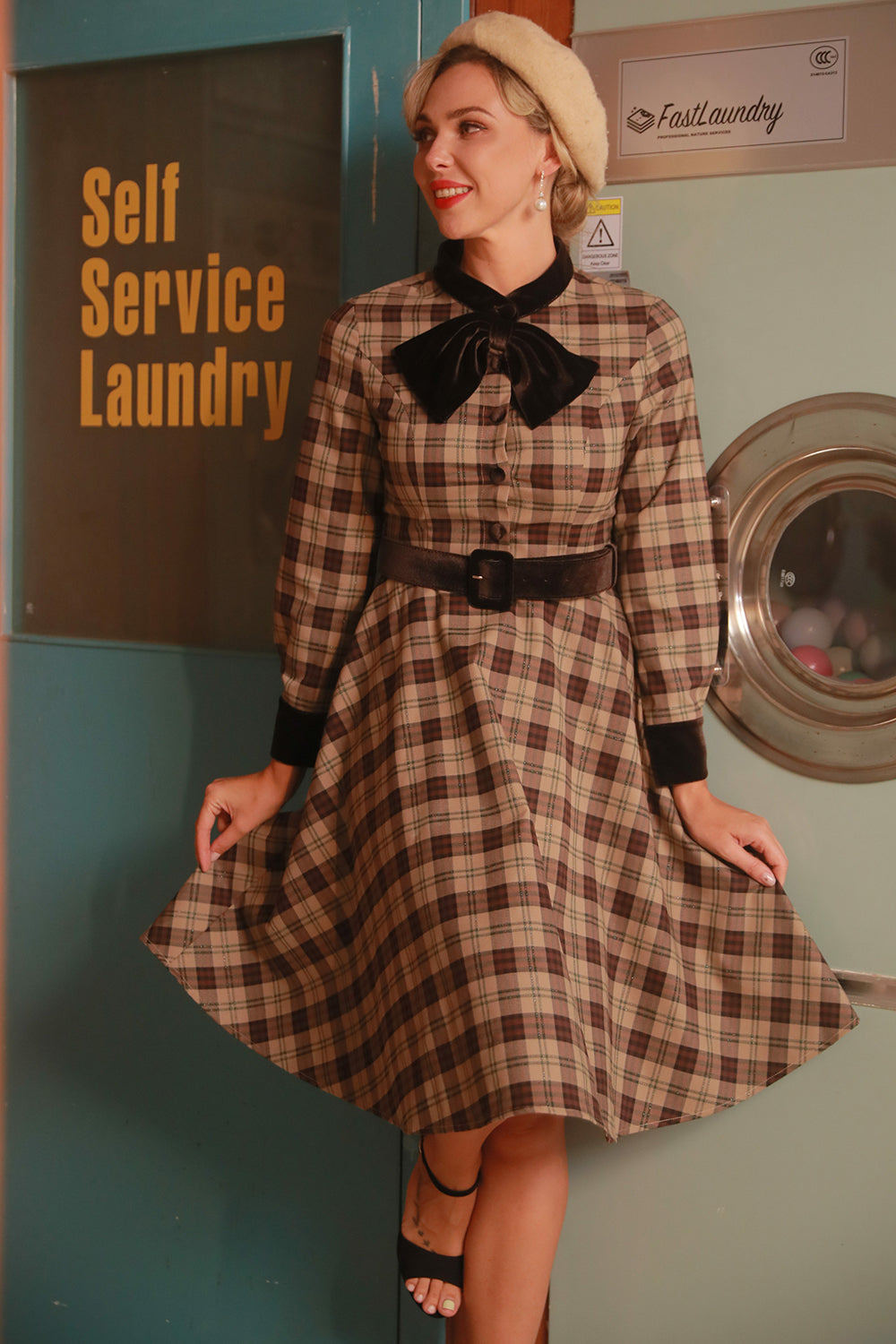 Coffee Gingham Vintage 1950s Dress with Sleeves