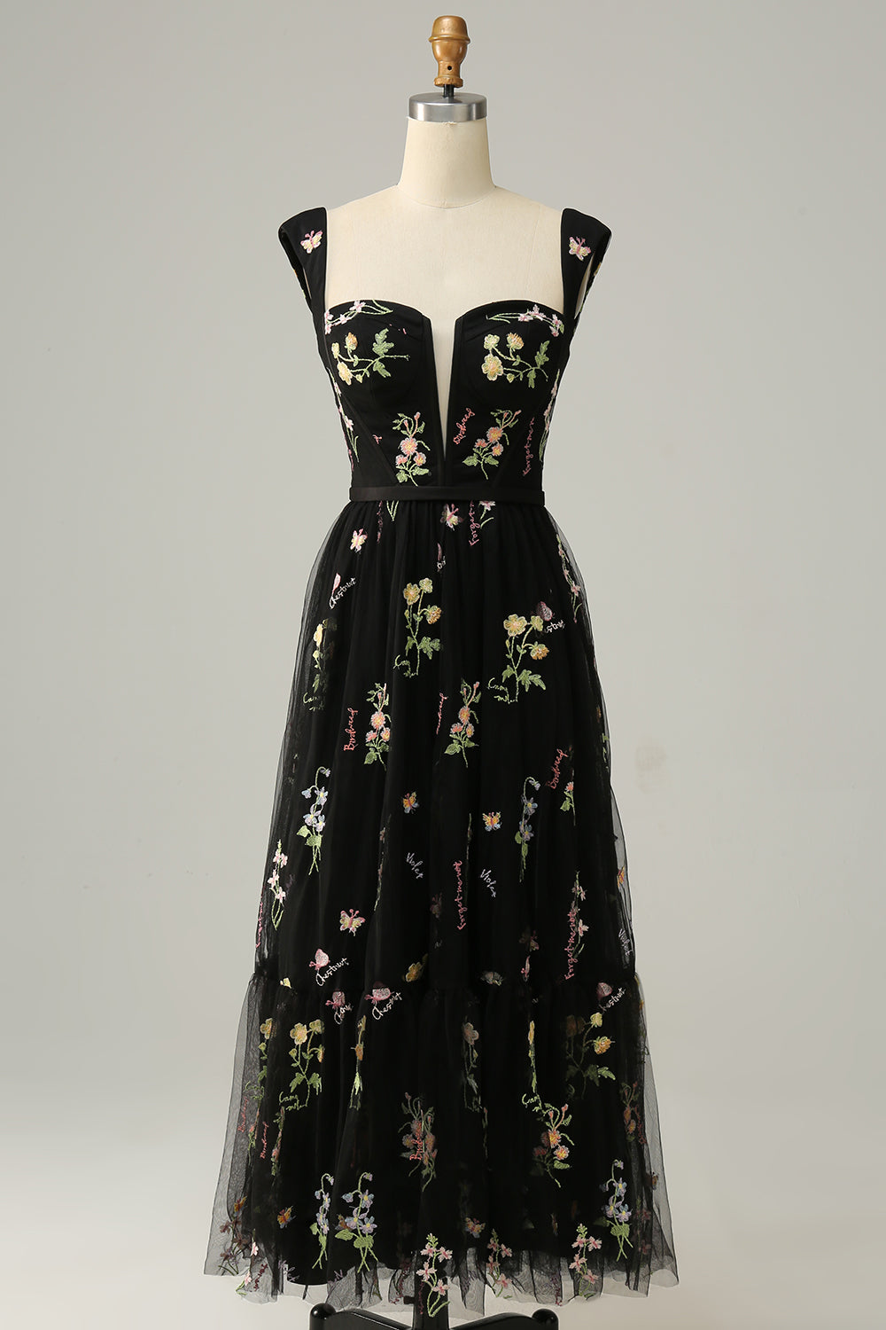A Line Sweetheart Black Long Prom Dress with Embroidery