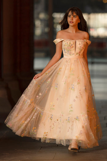Sweetheart Champagne A-line Prom Dress with Embroidery