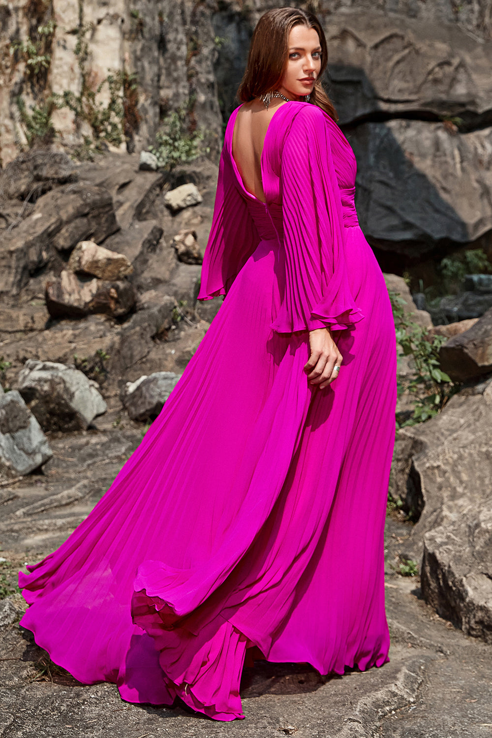 Zapaka Women Dark Fuchsia Plus Size Prom Dress A Line Deep V Neck Formal Dress with Long Sleeves ZAPAKA UK Zapaka Women Dark Fuchsia Plus Size Prom Dress A Line Deep V Neck Formal Dress with Long Sleeves ZAPAKA UK